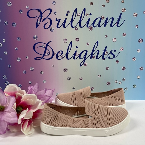 💗SALE! MEIKA SLIP ON SNEAKERS - Picture 5 of 12